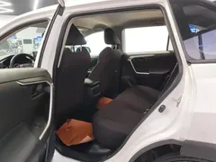 2022 Toyota Wildlander 2.0L CVT 2WD, белый — фото 11