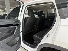 2022 Volkswagen Tayron 380TSI 4WD Luxury Pro, белый — фото 8