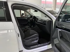 2022 Volkswagen Tayron 380TSI 4WD Luxury Pro, белый — фото 9