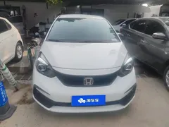 2021 Honda Fit 1.5L CVT, белый — фото 2