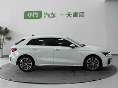 2022 Audi A3 Sportback 35 TFSI, белый — фото 3