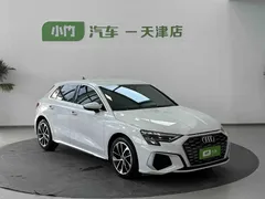 2022 Audi A3 Sportback 35 TFSI, белый — фото 4