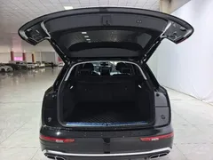2022 Audi Q5L 40T Luxury Dynamic, чёрный — фото 7