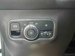 2022 Mercedes-Benz GLB 180, белый — фото 11