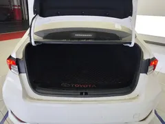 2021 Toyota Corolla 1.2T S-CVT Luxury, белый — фото 4