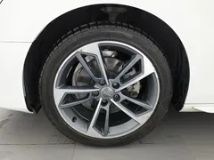 2020 Audi A4L 40 TFSI Fashion, белый — фото 17