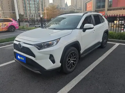 2022 Toyota RAV4 2.0L CVT 2WD Fashion