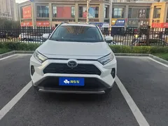 2022 Toyota RAV4 2.0L CVT 2WD Fashion, белый — фото 2