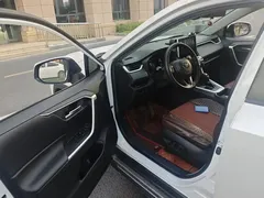 2022 Toyota RAV4 2.0L CVT 2WD Fashion, белый — фото 7