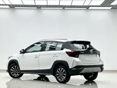 2022 Toyota Yaris L Zhixuan X 1.5L CVT Luxury Plus, белый — фото 2