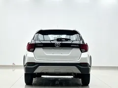 2022 Toyota Yaris L Zhixuan X 1.5L CVT Luxury Plus, белый — фото 4