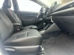 2022 Toyota Yaris L Zhixuan X 1.5L CVT Luxury Plus, белый — фото 11