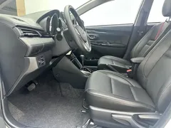 2022 Toyota Yaris L Zhixuan X 1.5L CVT Luxury Plus, белый — фото 14