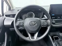 2021 Toyota Corolla TNGA 1.5L CVT, белый — фото 12