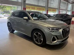 2023 Audi Q3 35 TFSI Fashion Sport 1.4T, зелёный — фото 3
