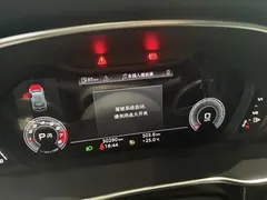 2023 Audi Q3 35 TFSI Fashion Sport 1.4T, зелёный — фото 13