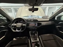 2023 Audi Q3 35 TFSI Fashion Sport 1.4T, зелёный — фото 16
