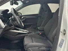 2023 Audi A3L Limousine 35 TFSI Sport, белый — фото 7