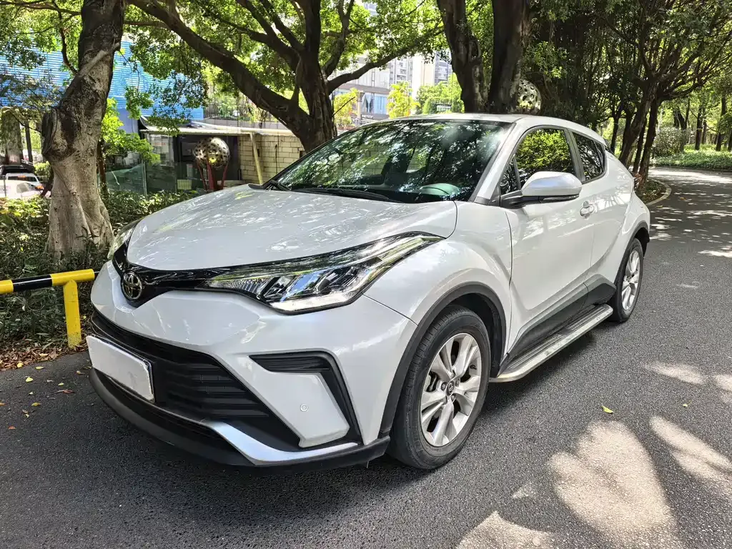 2021 Toyota IZOA 2.0L
