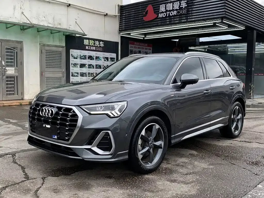 2022 Audi Q3 35 TFSI Fashion Dynamic