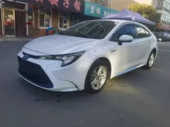 2021 Toyota Levin Hybrid 1.8H E-CVT Advanced, белый — фото 1