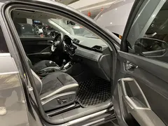 2022 Audi Q3 35 TFSI Sport — фото 9