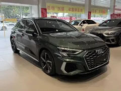 2023 Audi A3 Sportback 35 TFSI Fashion Sport, зелёный — фото 3