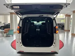 2023 Toyota Vellfire 2.5L HV, белый — фото 10