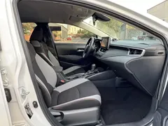 2023 Toyota Corolla 1.2T Pioneer, белый — фото 8