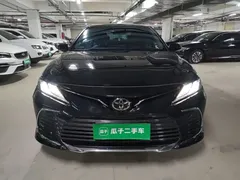 2023 Toyota Camry 2.0G Luxury, чёрный — фото 2