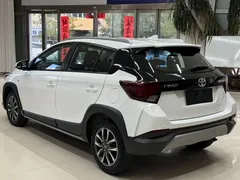 2022 Toyota Yaris L Zhixuan 1.5L CVT Luxury Plus, белый — фото 6