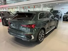 2022 Audi A3 Sportback 35 TFSI Sport, зелёный — фото 4