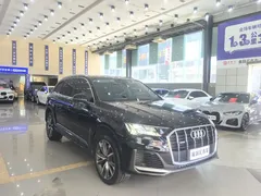 2020 Audi Q7 55 TFSI quattro S line Sport, чёрный — фото 3