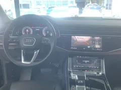 2020 Audi Q7 55 TFSI quattro S line Sport, чёрный — фото 10