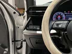 2022 Audi A3L Limousine 35 TFSI Luxury Sport, белый — фото 11