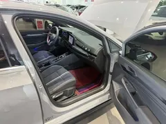 2023 Volkswagen Golf 280TSI DSG R-Line — фото 9