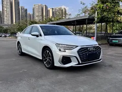 2023 Audi A3L Limousine 35 TFSI Sport, белый — фото 1
