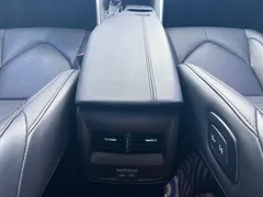 2022 Toyota Avalon Hybrid 2.5L Luxury, чёрный — фото 17