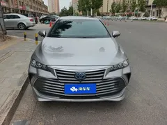 2019 Toyota Avalon 2.5L VI — фото 2