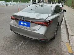 2019 Toyota Avalon 2.5L VI — фото 3