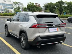 2023 Toyota Wildlander 2.0L CVT 2WD Luxury Plus — фото 5