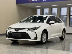 2021 Toyota Corolla 1.2T S-CVT Elite, белый — фото 1