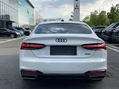 2023 Audi A5 Sportback 40 TFSI quattro Luxury Dynamic, белый — фото 15