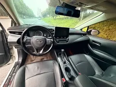 2021 Toyota Corolla 1.2T S-CVT Luxury, белый — фото 10