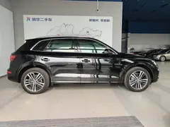 2020 Audi Q5L 40 TFSI, чёрный — фото 3