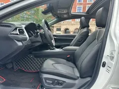 2023 Toyota Camry 2.0S Knight, белый — фото 5