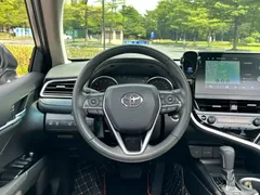 2023 Toyota Camry 2.0S Knight, белый — фото 7