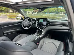 2023 Toyota Camry 2.0S Knight, белый — фото 10