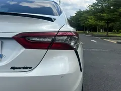 2023 Toyota Camry 2.0S Knight, белый — фото 14