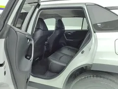 2021 Toyota RAV4 2.0L CVT PLUS, белый — фото 11